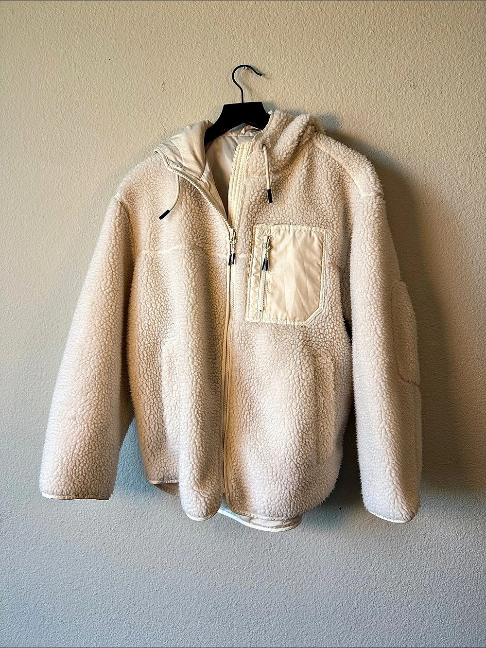 Cream Fleece Jacket Size small Like New